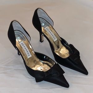 Caparros: Black satin pumps with bow, Size: 8B US